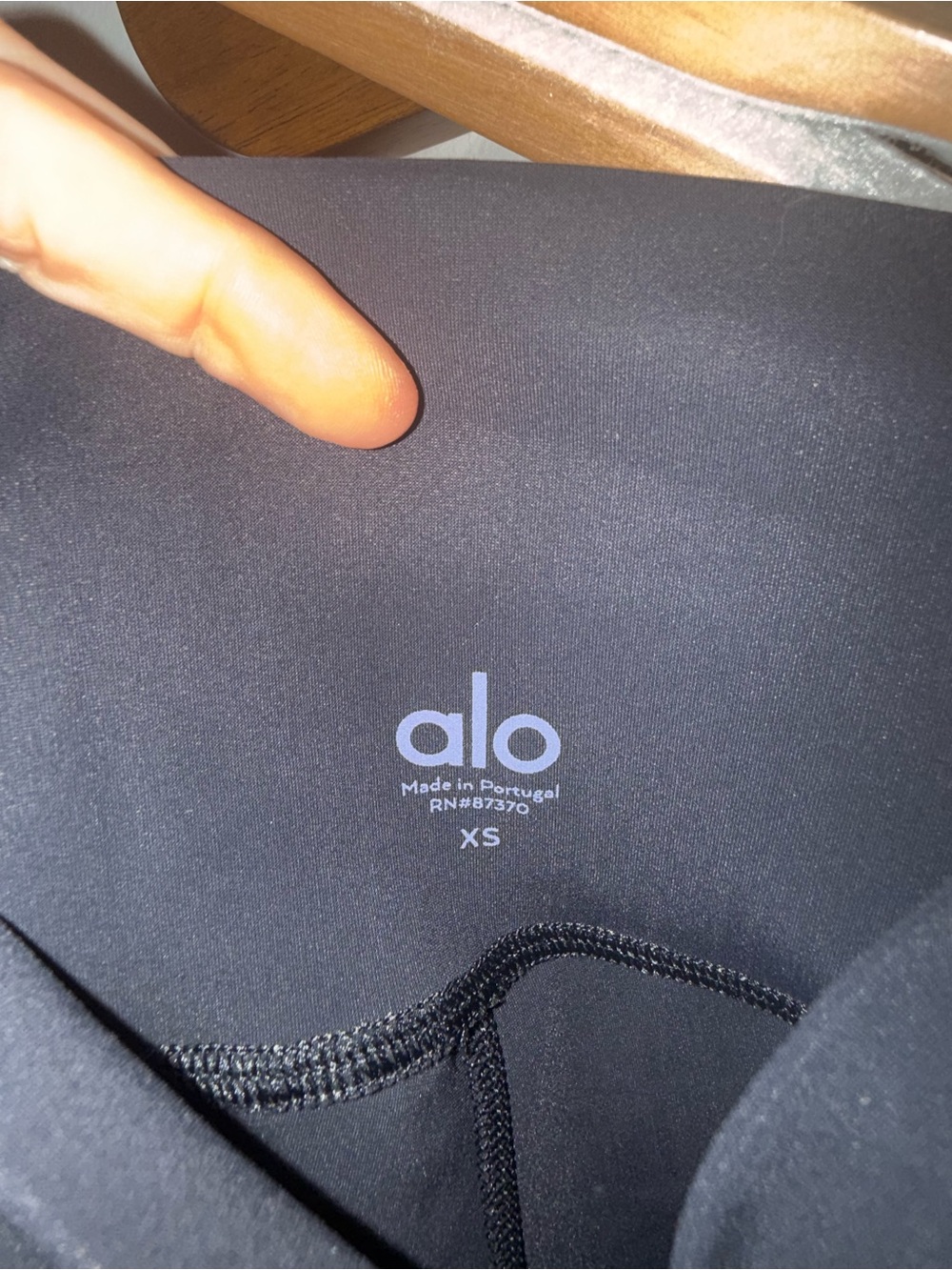 Alo High-Waist Airlift Leggings - like new - Picture 6 of 6